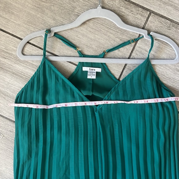 Bar III Green Pleated Maxi Dress Size Small - Picture 4 of 7